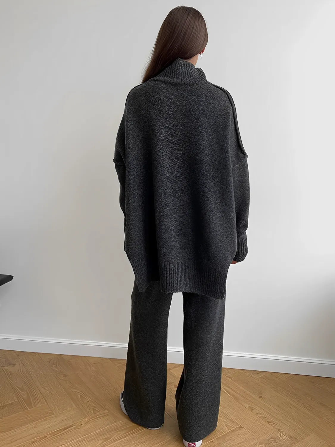 Conjunto Feminino de Tricô com Suéter Mullet e Calça Pantalona - Isabel